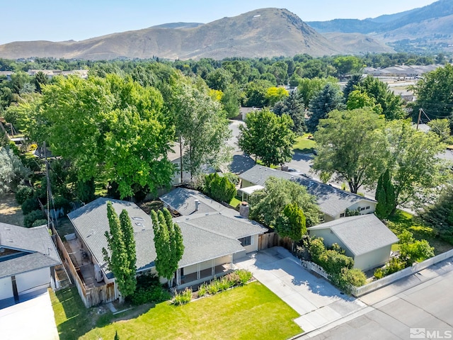 birds eye view of property featuring a residential view and a mountain view