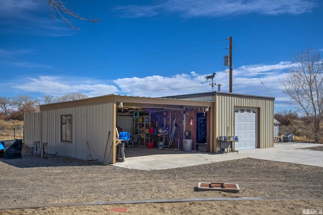 view of detached garage