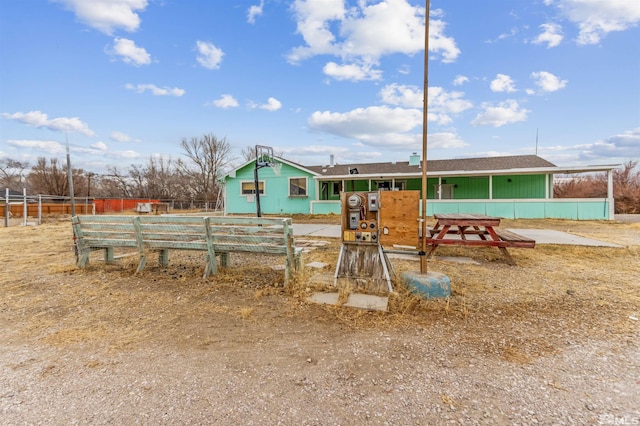 exterior space featuring fence