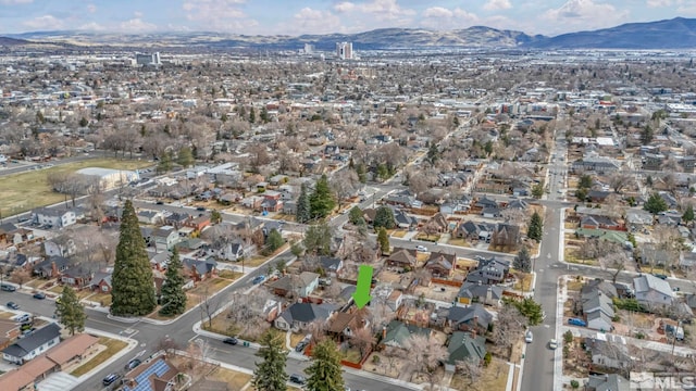 drone / aerial view with a mountain view and a residential view