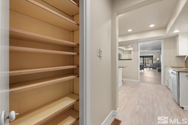 pantry featuring a sink and visible vents