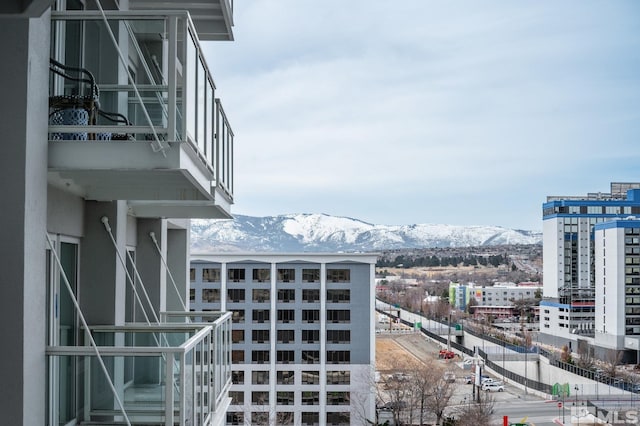 view of city featuring a mountain view