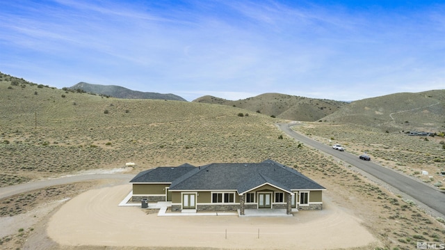 bird's eye view featuring a mountain view