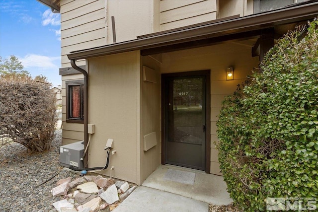 view of property entrance