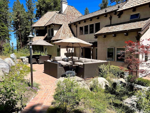 view of patio with outdoor lounge area