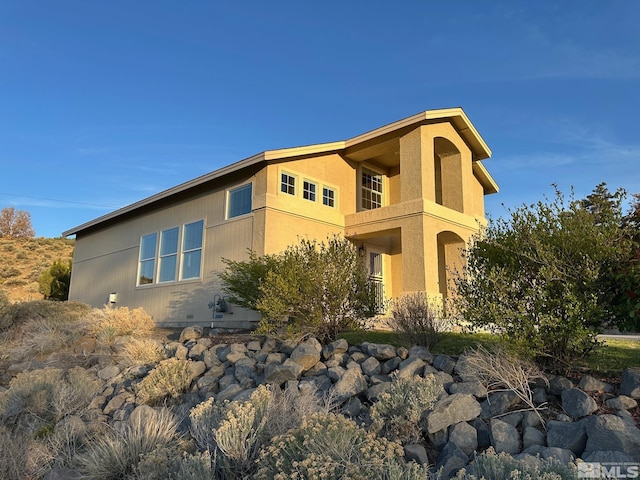 view of home's exterior