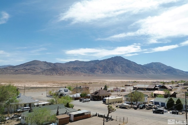 property view of mountains featuring a residential view