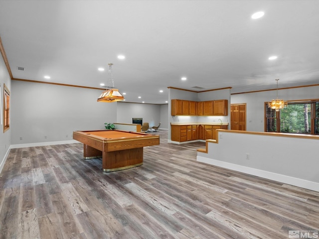game room with crown molding, pool table, baseboards, and recessed lighting