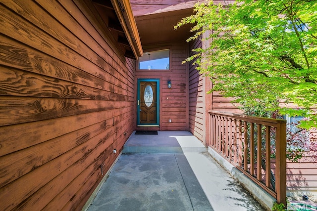 view of property entrance
