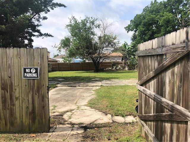 Listing photo 3 for 5622 Royal St, New Orleans LA 70117