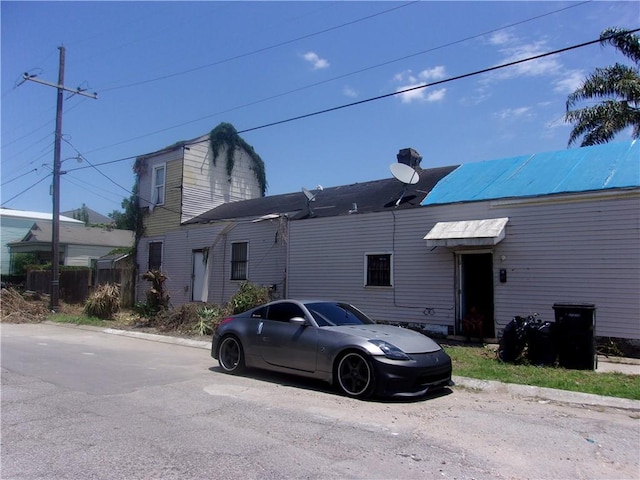 3729 Annunciation St, New Orleans, LA 70115 - view of front of house