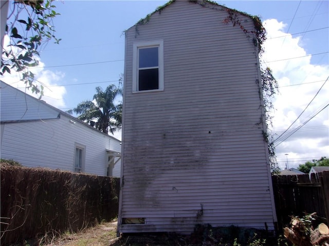 3729 Annunciation St, New Orleans, LA 70115 - view of side of property