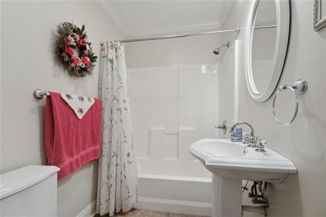 bathroom with shower / bath combo with shower curtain, ornamental molding, and toilet