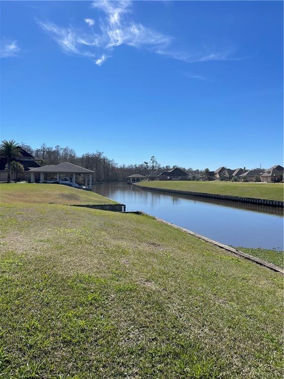 21565 Blue Marlin Dr, Springfield, LA 70462 - photo 2