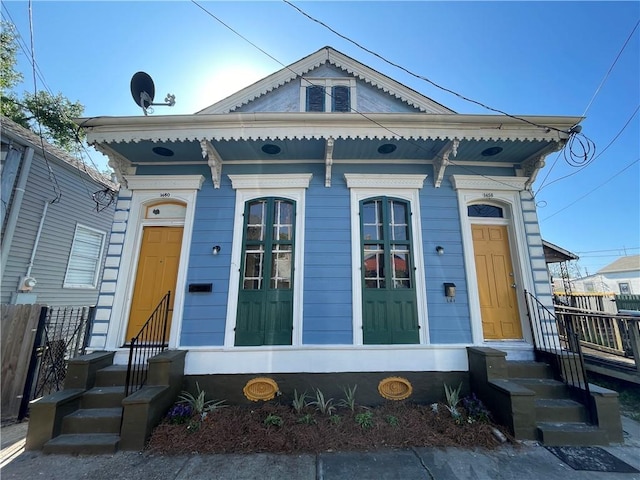 view of front of house