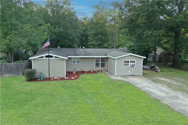 view of front of house featuring a front yard