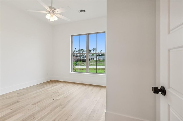 unfurnished room with light hardwood / wood-style floors and ceiling fan