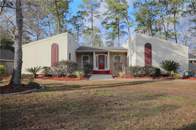 view of front of property with a front lawn