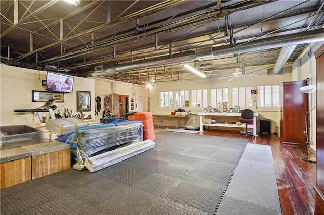 garage with ceiling fan