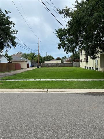 425 French St, New Orleans LA, 70124 land for sale