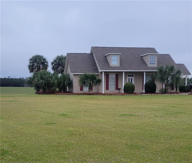 view of front of house with a front lawn