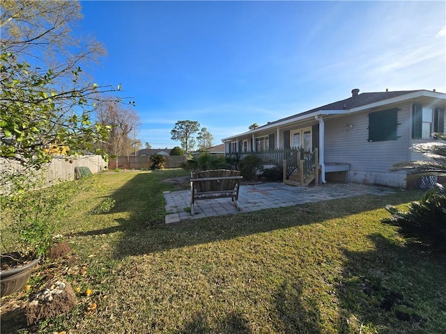 view of yard with a patio