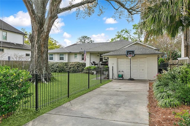 ranch-style home with a front yard