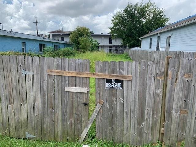 2010 6th St, New Orleans LA, 70115 land for sale