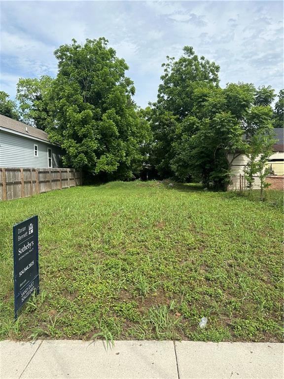 917 Flood St, New Orleans LA, 70117 land for sale