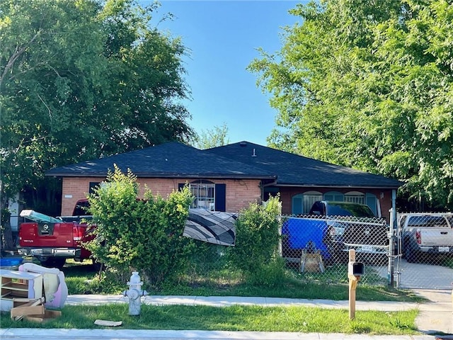 view of front of property