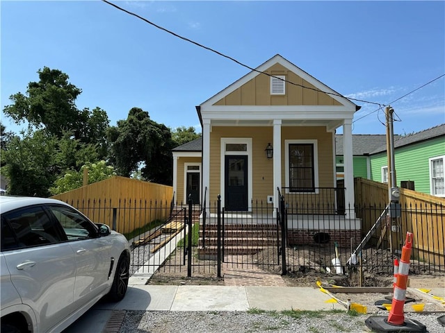 view of front facade with covered porch