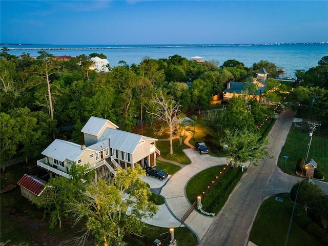 bird's eye view featuring a water view