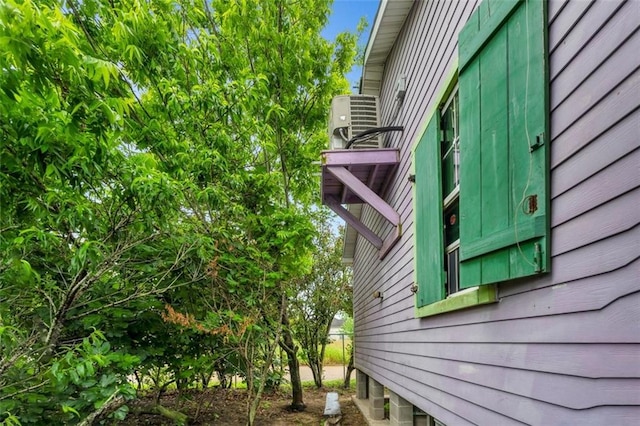 view of property exterior