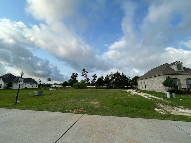 Listing photo 2 for 712 Night Heron Ln, Madisonville LA 70447