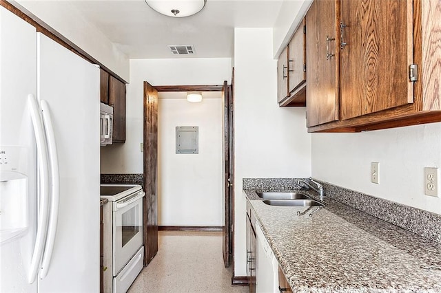4289 Lac Saint Pierre Dr, Harvey, LA 70058 - kitchen with sink and white appliances