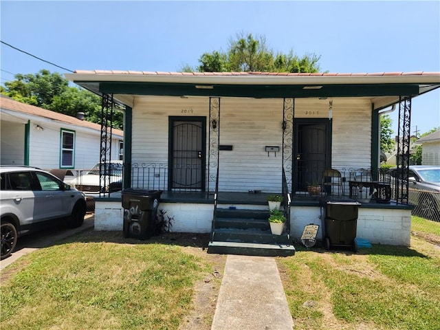 bungalow featuring a porch