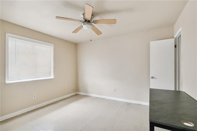 empty room with ceiling fan