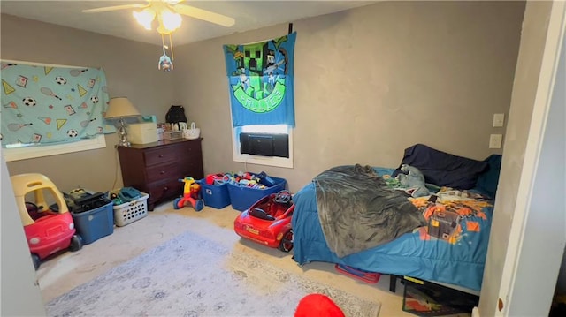 bedroom with ceiling fan