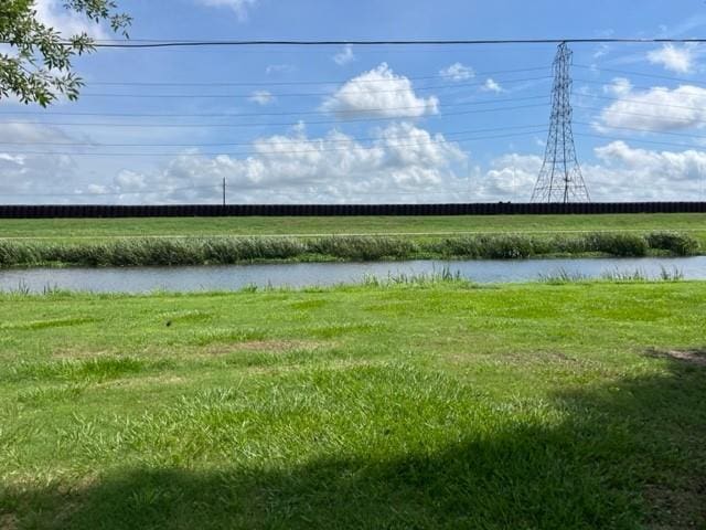 8425 Hermatage Dr, Chalmette, LA 70043