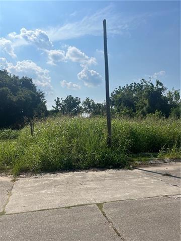 2838 Piety St, New Orleans LA, 70126 land for sale