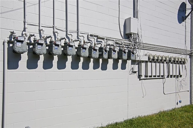 3300 Baronne St, New Orleans, LA 70115 - details featuring gas meter and concrete block siding