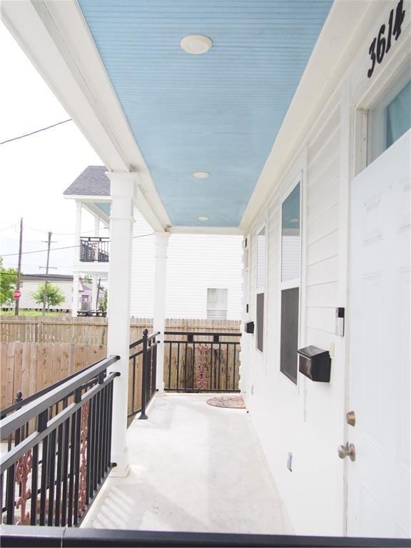 3604-06 3612-14 3616-18 3rd St, New Orleans, LA 70125 - view of balcony