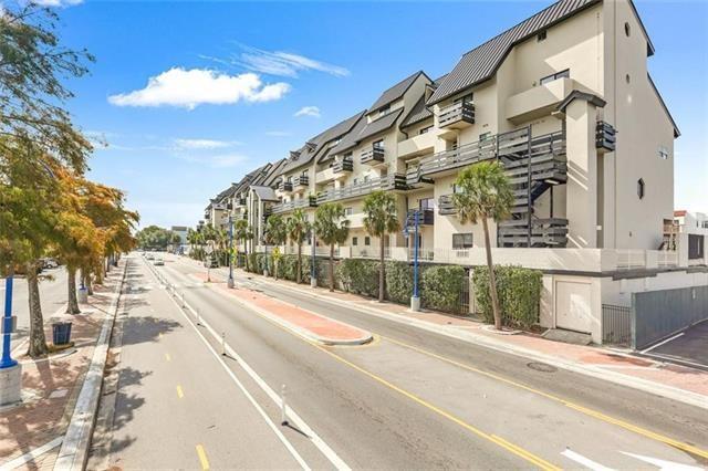 7300 Lakeshore Dr Unit 22, New Orleans, LA 70124 - view of street