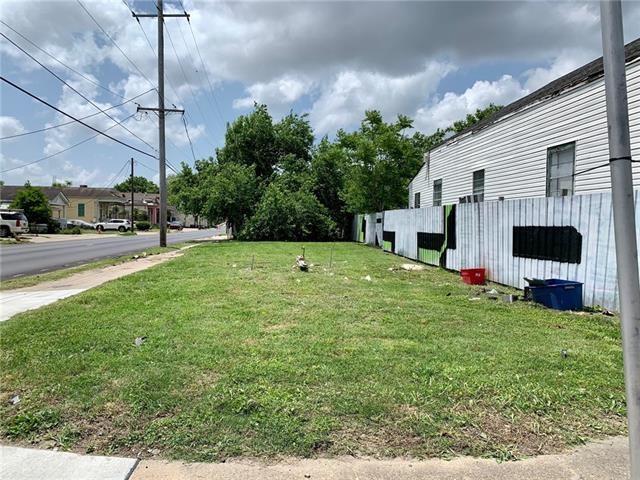 Listing photo 3 for 1502 Louisa St, New Orleans LA 70117