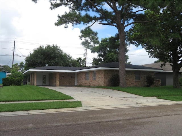 ranch-style house with a front lawn