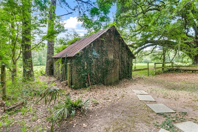 view of outbuilding