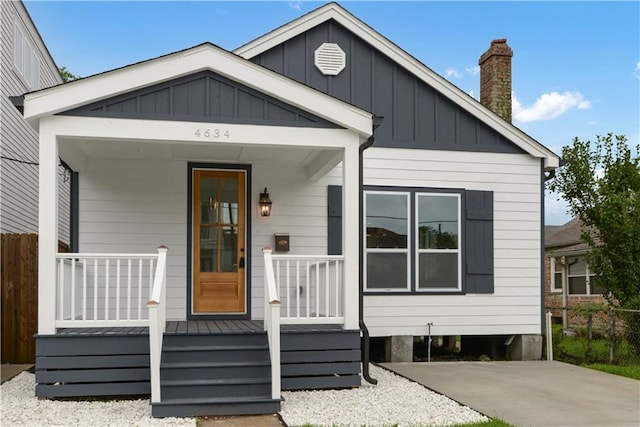 view of front of property with a porch