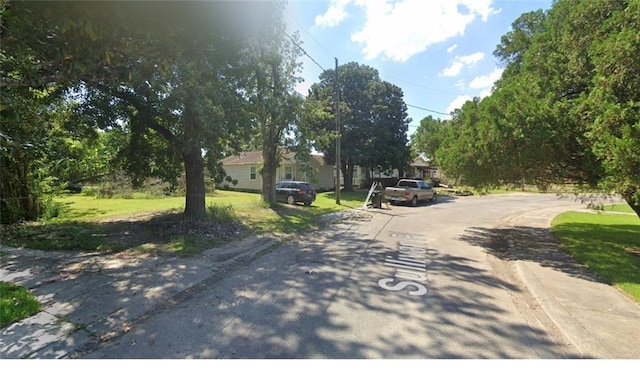 Listing photo 2 for 30 Sullivan Pl, New Orleans LA 70131