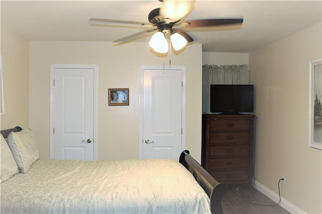 bedroom featuring ceiling fan