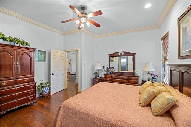 bedroom featuring dark hardwood / wood-style floors, ceiling fan, and crown molding